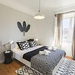 شقة Lovelystay - Bonsai Light And Comfort Flat