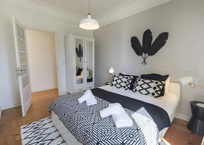 Lovelystay - Bonsai Light And Comfort Flat